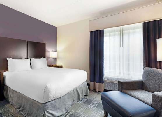 Best Western Hartford Hotel and Suites 1