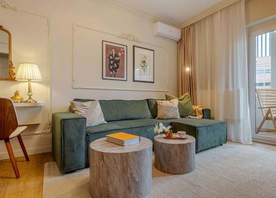 Maison Elysee - An Elegant Apartment in Piata Romana 1
