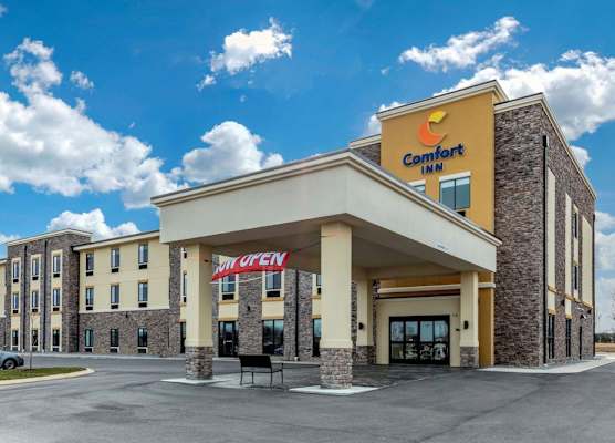 Comfort Inn White House 1