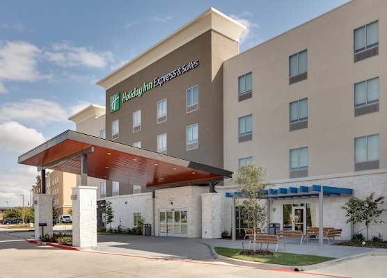 Holiday Inn Express & Suites PLANO - THE COLONY by IHG 1