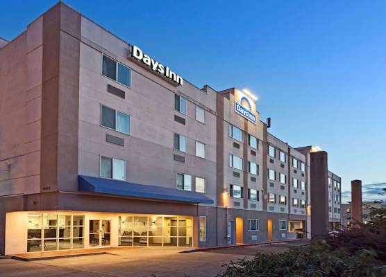 Days Inn by Wyndham Seatac Airport 1
