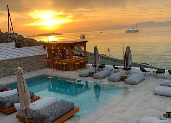 Apiro Mykonos 1