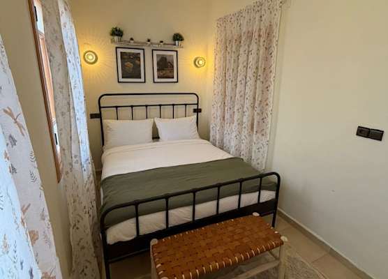 Dana Social Living 1