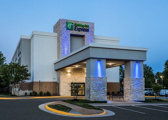 Holiday Inn Express LORTON by IHG 1