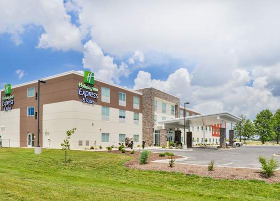 Holiday Inn Express & Suites SALEM by IHG 1