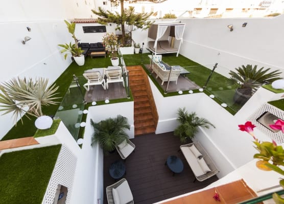 Abril Nerja 1