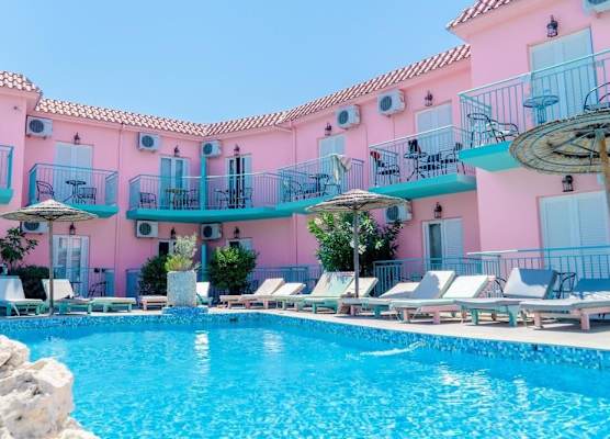 MAUI HOTEL LAGANAS 1