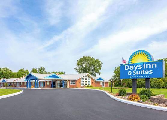 Days Inn by Wyndham Wauseon 1