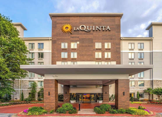 La Quinta by Wyndham Atlanta Airport North 1