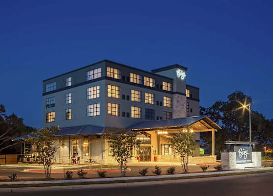 The Bevy Hotel Boerne, A Doubletree By Hilton 1