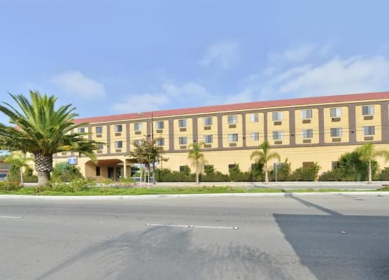 AMERICAS BEST VALUE INN & SUITES LAX 1