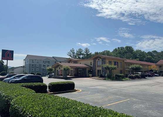 Motel 6 Huntsville AL University Dr. 1