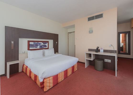 Elema Hotels Beauvais ex Hostellerie Saint Vincent Beauvais Aeroport 1