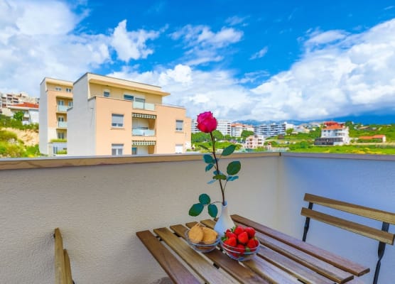 Spacious studio with balcony, close to the Znjan beach 1