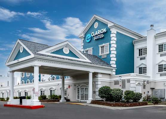 Clarion Suites Anchorage Downtown 1