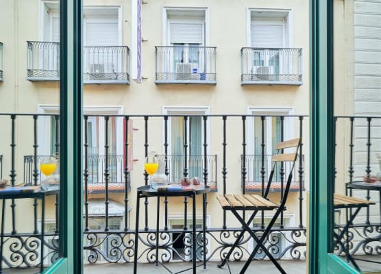 Blume Cruz Suites 1