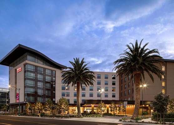 Home2 Suites By Hilton Anaheim Resort 1