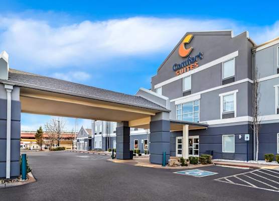 Comfort Suites Goodlettsville Rivergate 1