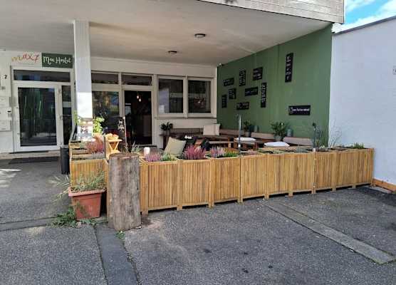 Max Hostel 1