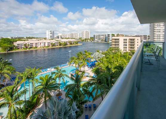 DoubleTree Resort by Hilton Hollywood Beach 1