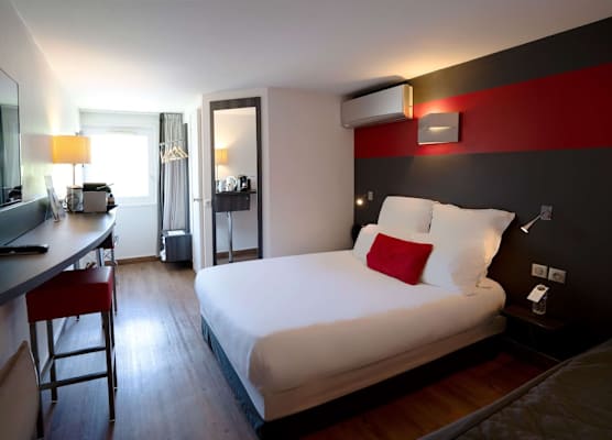 Best Western The Hotel Versailles 1