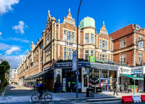 Holiday Inn Express LONDON - HAMMERSMITH by IHG 1