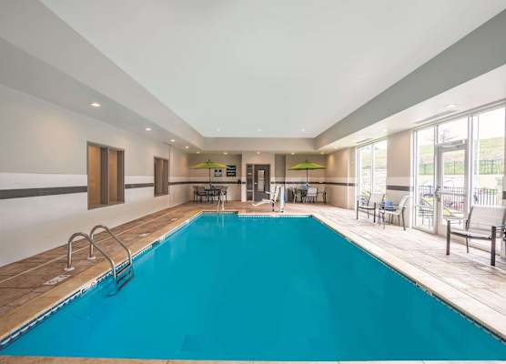 La Quinta Inn & Suites by Wyndham Cleveland near Lee Univ 1