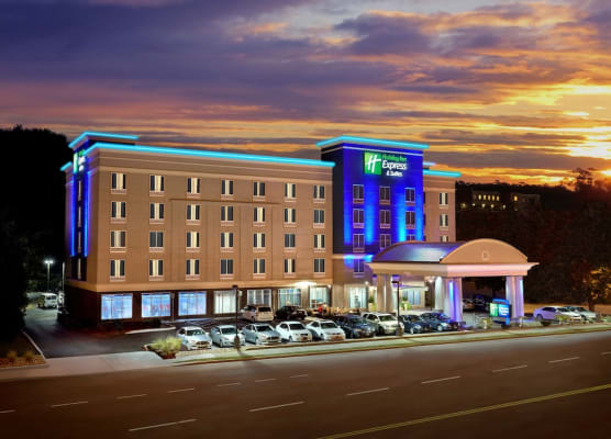 Holiday Inn Express & Suites KNOXVILLE WEST - PAPERMILL DR by IHG 1