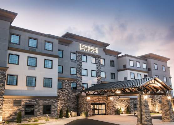 Staybridge Suites WISCONSIN DELLS - LAKE DELTON by IHG 1