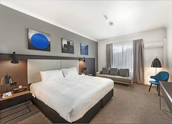 Silkari Urban CKS Sydney Airport Hotel 1