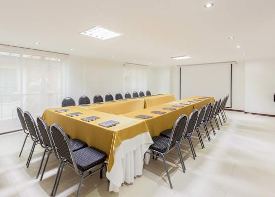 Hotel Embassy Park 1