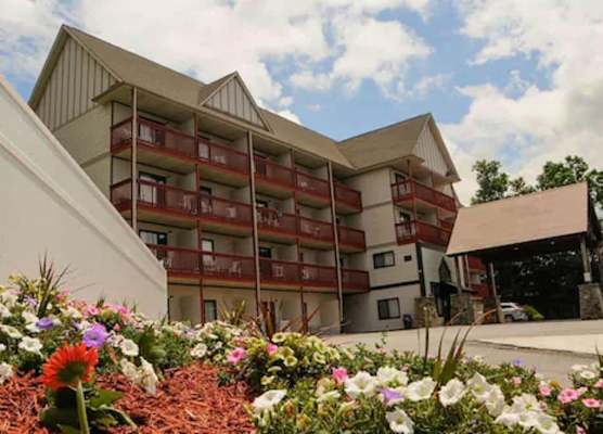 Days Inn by Wyndham Waynesville NC 1
