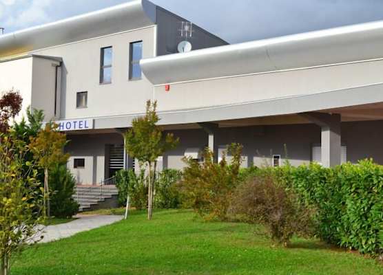Family Center Hotel 1