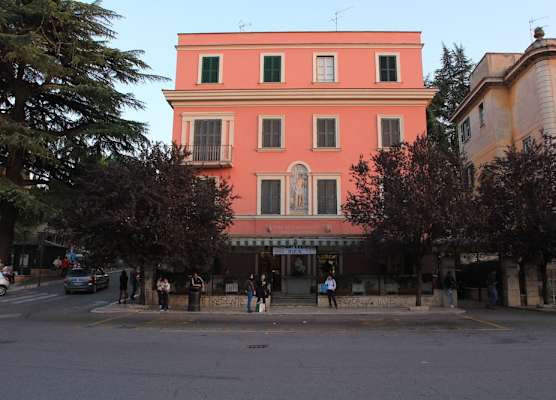 Palazzo Santori 1