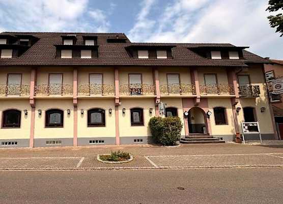 Hotel Rebstock 1