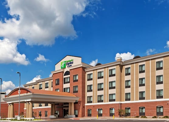 Holiday Inn Express & Suites GLENPOOL-TULSA SOUTH by IHG 1