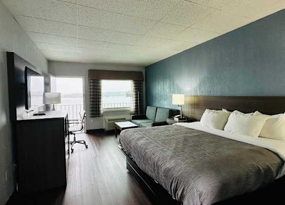 Quality Inn - On The Lake Clarksville-Boydton 1