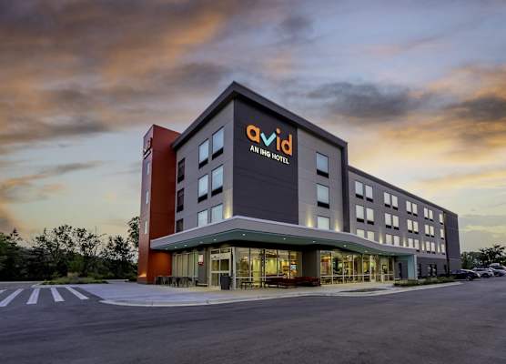 avid hotel MILWAUKEE WEST - WAUKESHA by IHG 1