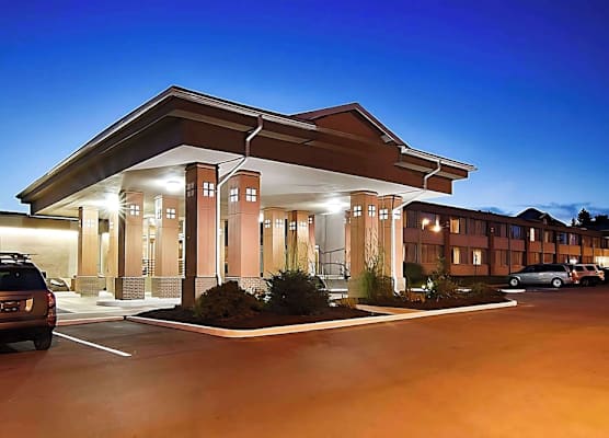 Quality Inn & Suites Syracuse - Carrier Circle 1