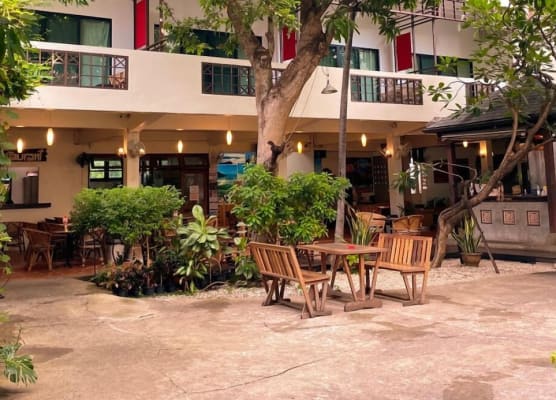 Lamphuhouse Bangkok 1