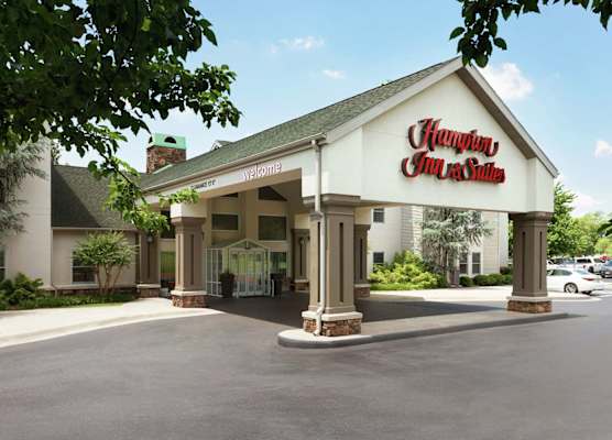 Hampton Inn & Suites Springdale 1
