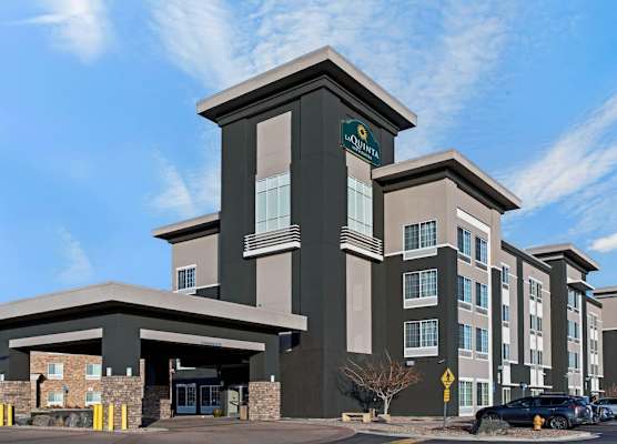 La Quinta by Wyndham Denver Gateway Park 1