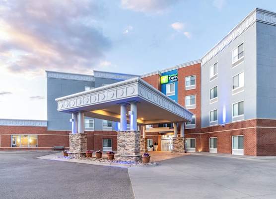 Holiday Inn Express & Suites DENVER NORTH - THORNTON by IHG 1