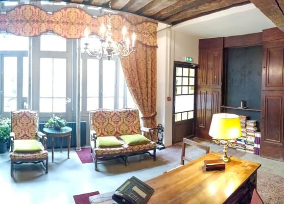 Boutique Hotel de la Place des Vosges 1