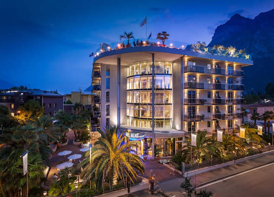 Hotel Kristal Palace - Tonelli Hotels - Adult Friendly 1