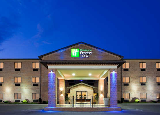 Holiday Inn Express & Suites ELKINS by IHG 1