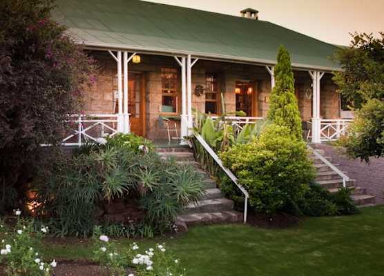 Shamrock Arms Guest Lodge 1