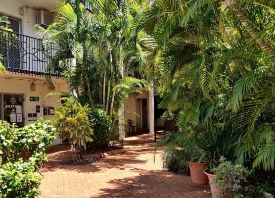 Coconut Grove Holiday Apartments 1