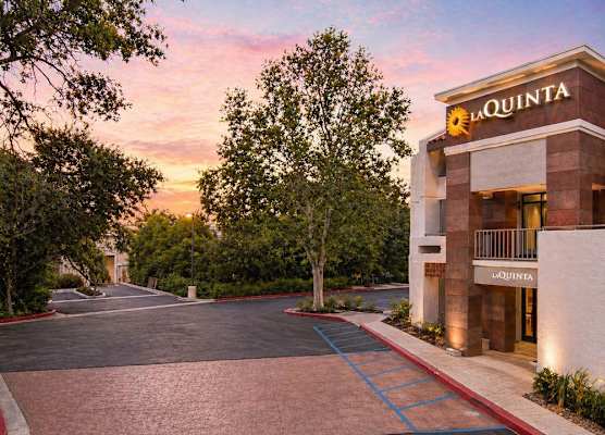La Quinta by Wyndham Thousand Oaks-Newbury Park 1