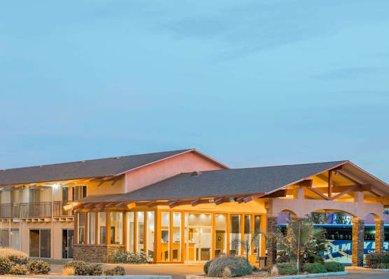 Days Inn by Wyndham Modesto 1